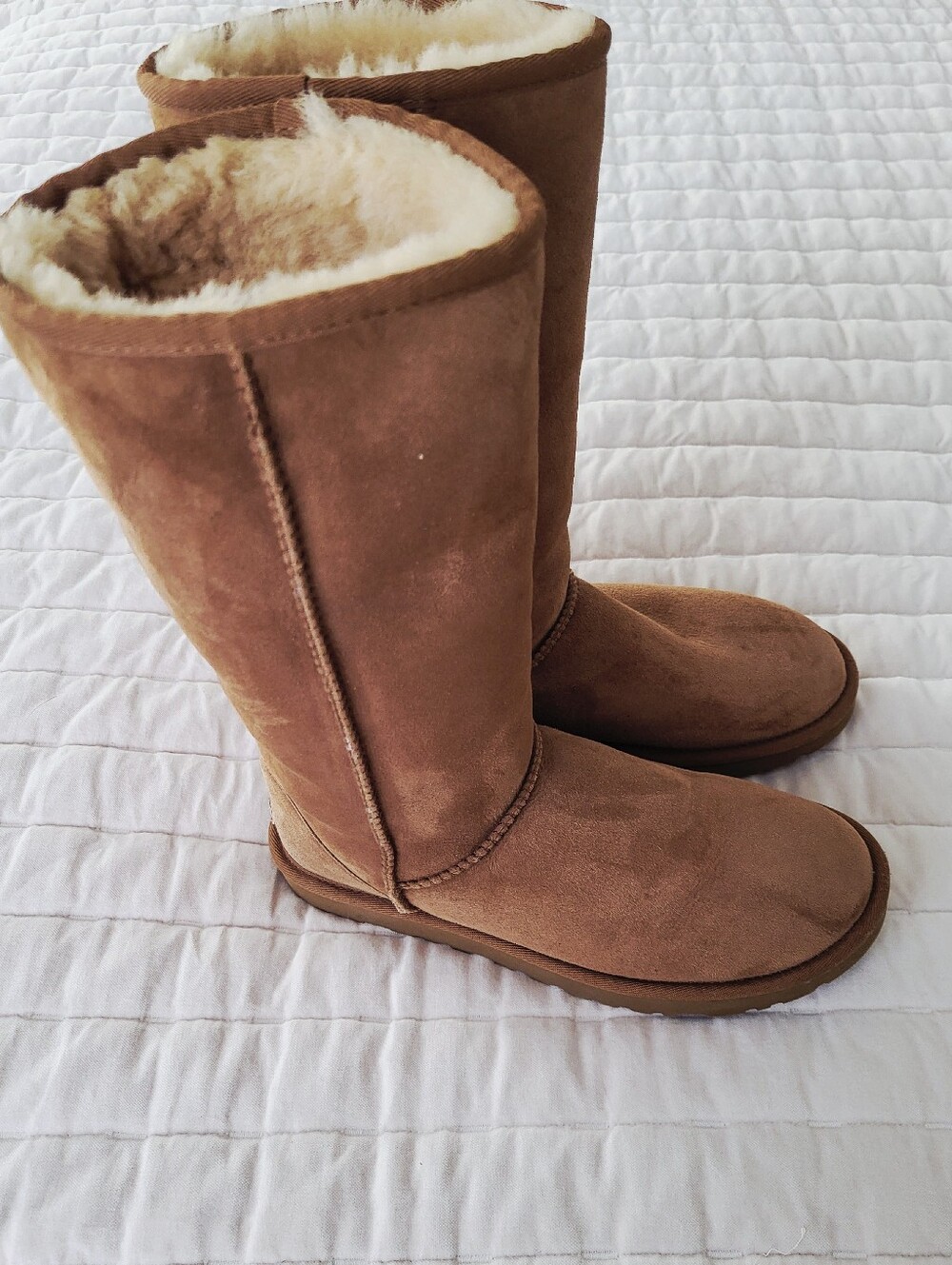 UGG Tall Chestnut Suede Boots, Sz 8, Like New - Picture 6 of 12